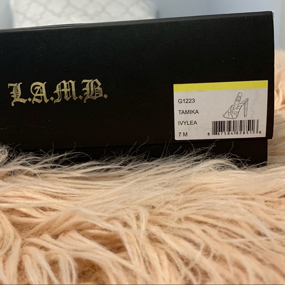 L.A.M.B. Black and White Leather Sandals size 7 - Picture 4 of 4